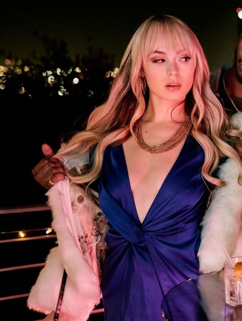 Lilly Bell Bio: Age, Career, Height & Net Worth