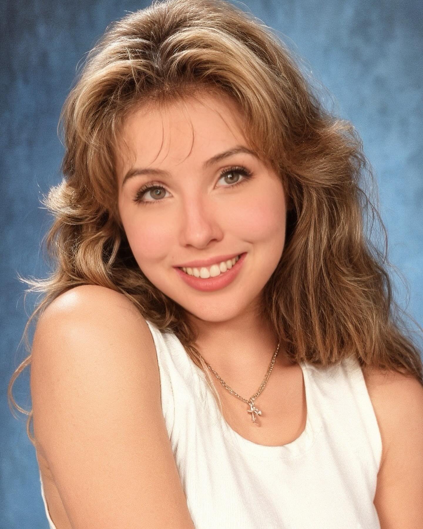 Who Is Lena Paul? Wiki, Age, Height, Education, Career, Boyfriend & Net Worth
