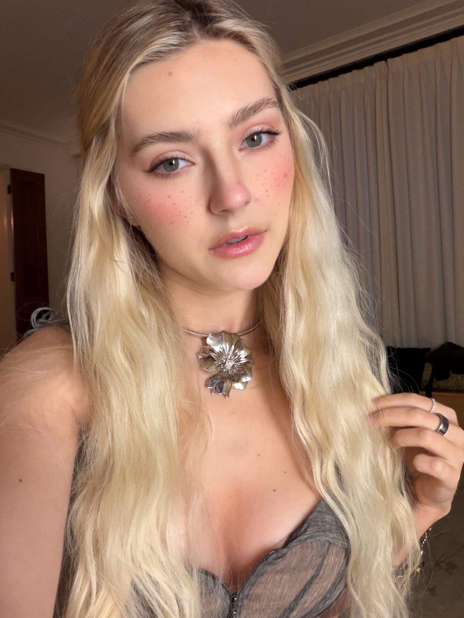 Eva Elfie Biography: Age, Net Worth, Career & Family (2026)