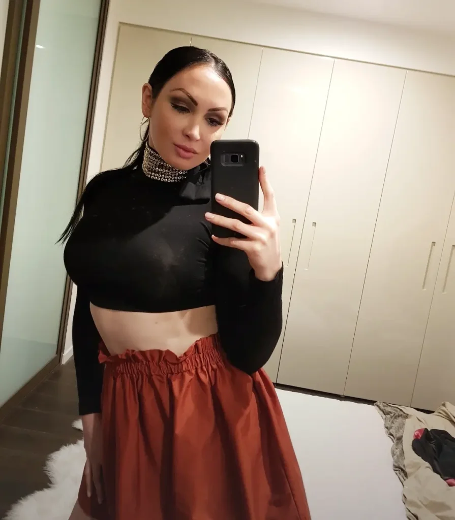 Who Is Yasmin Scott? Bio, Age, Height, Career & Net Worth